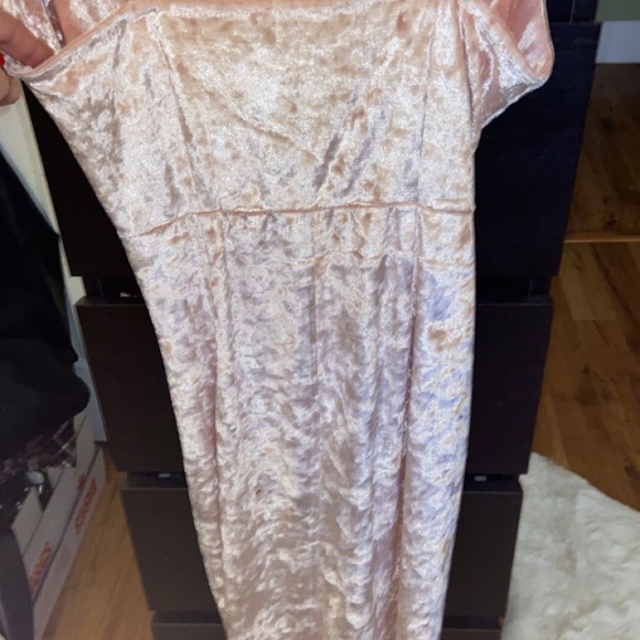 SHEIN DRESS- size small, pink velvet leg slit - Picture 4 of 5